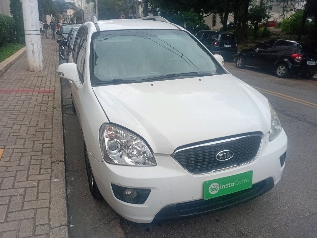 KIA Carens 2.0 EX 16V GASOLINA 4P AUTOMÁTICO 2011