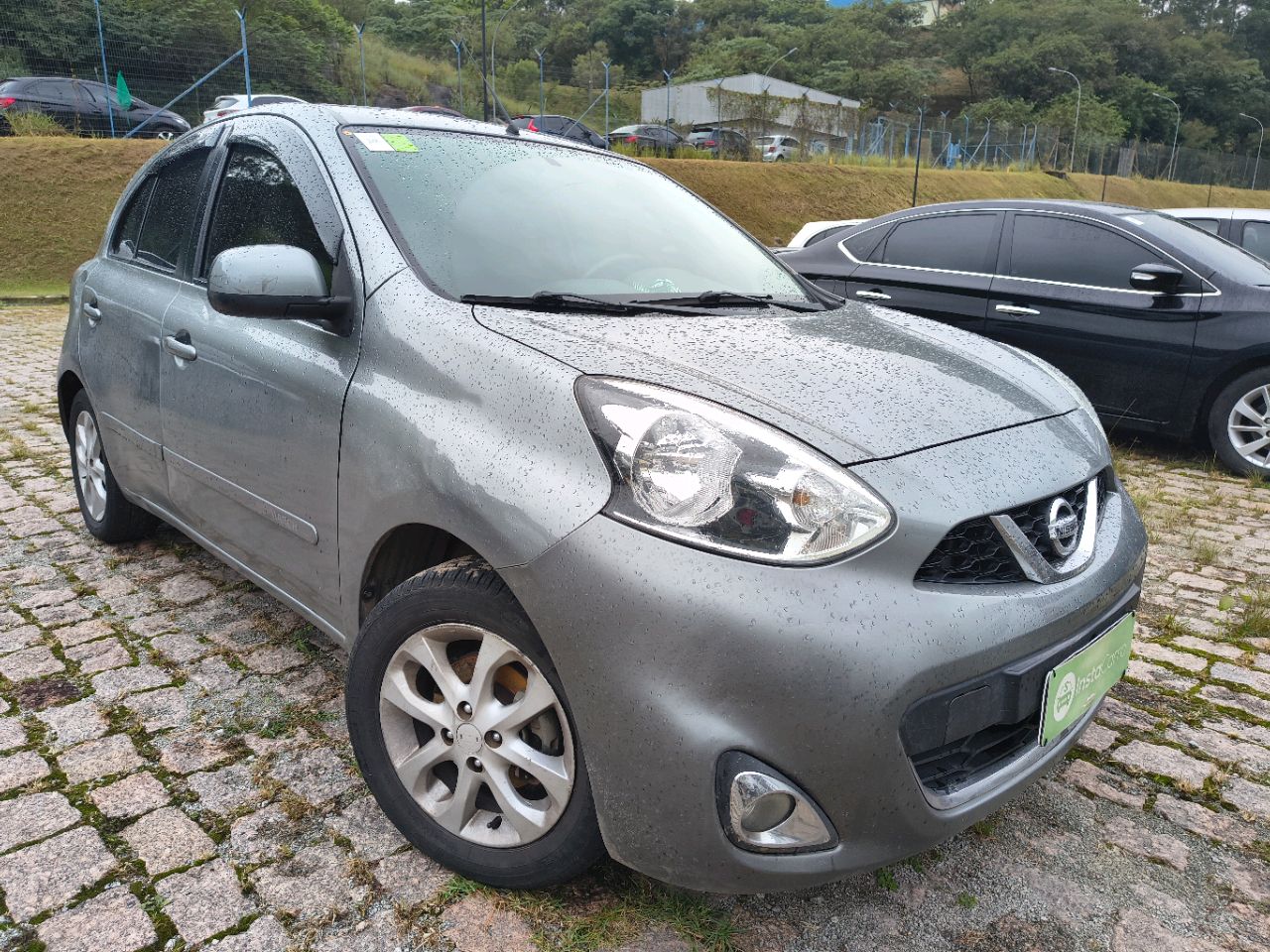 Nissan March MARCH SV 1.6 16V Flex Fuel 2014